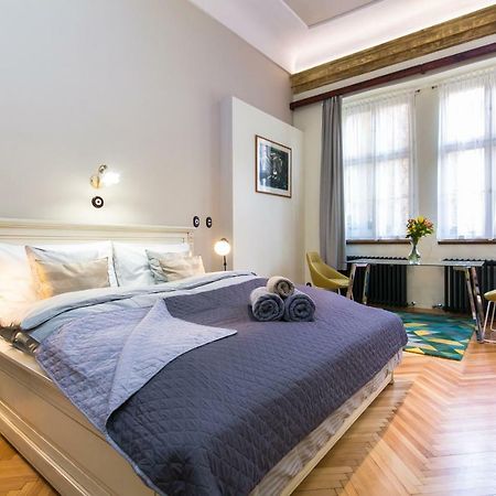 Apartment Nebovidy I - Historic Centre - Terrace - Air Conditioning プラハ エクステリア 写真
