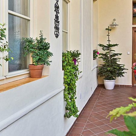 Apartment Nebovidy I - Historic Centre - Terrace - Air Conditioning プラハ エクステリア 写真